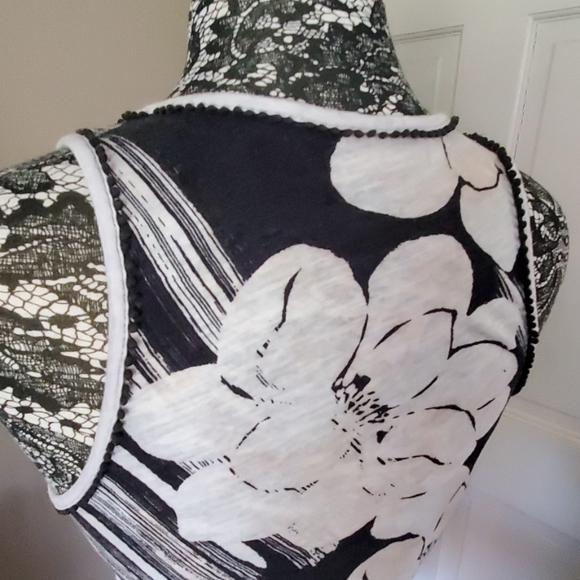 Floral tank, size S - Picture 4 of 5